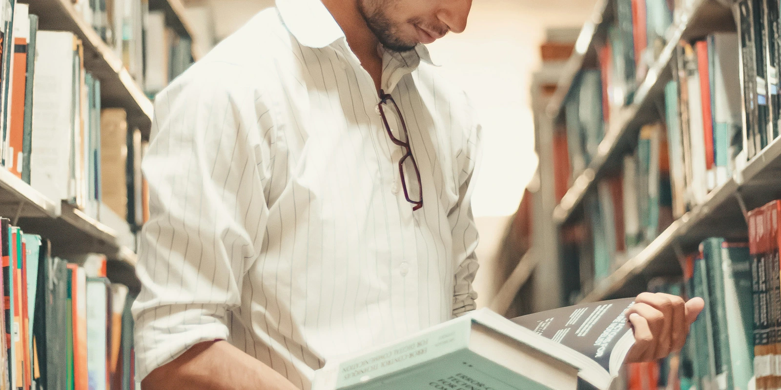 Analyser la Littérature Classique : Techniques et Méthodes en Licence Lettres