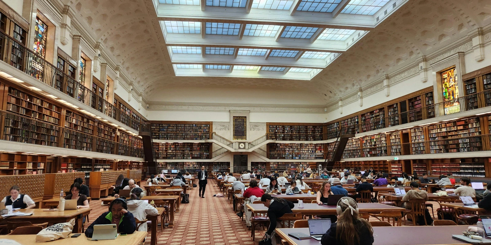 Faculté des Lettres à Marseille : Inscriptions et Programmes Faculté des Lettres à Marseille : Inscriptions et Programmes